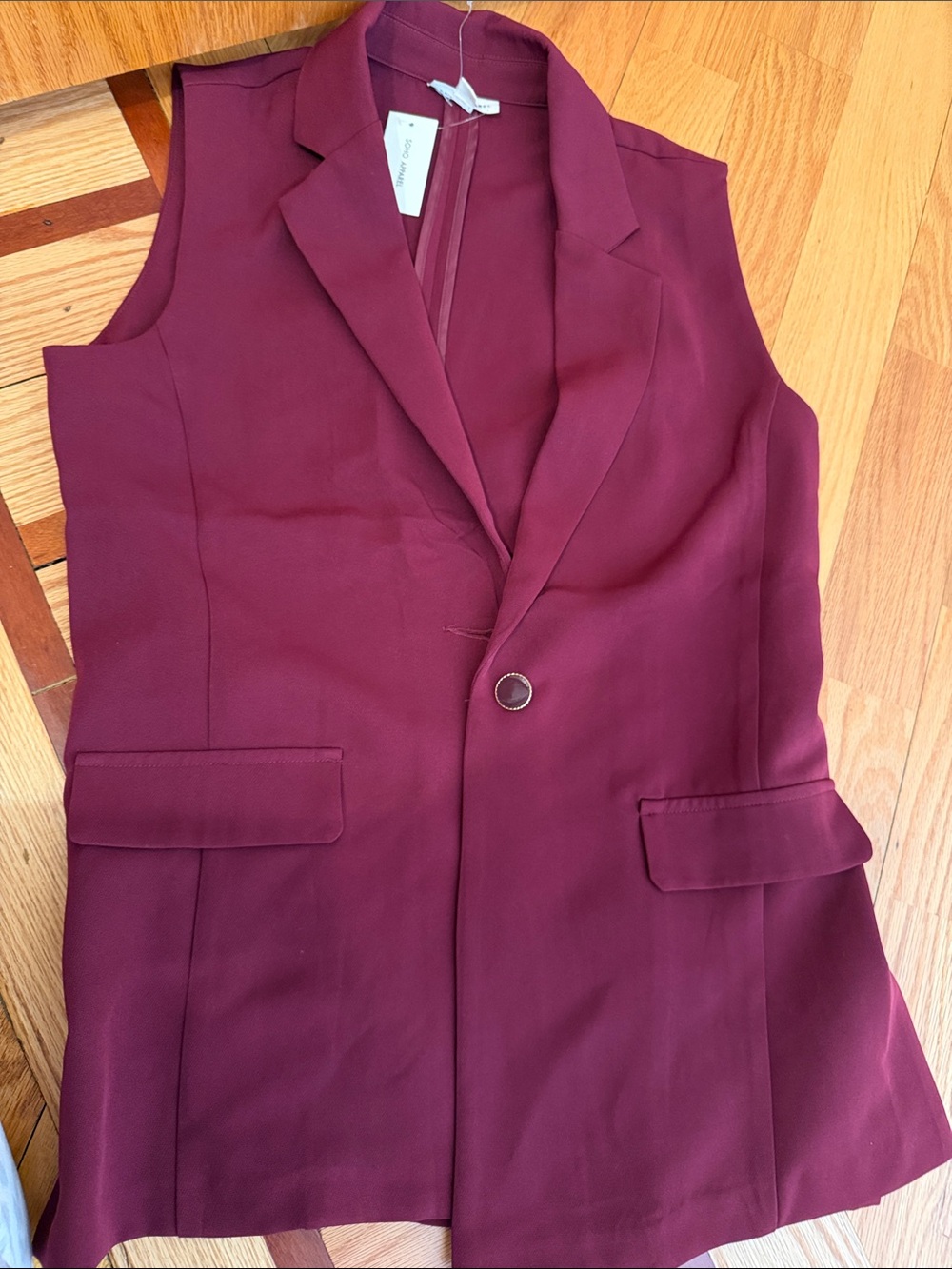 Soho Apparel Sleeveless Blazer Vest in Burgundy